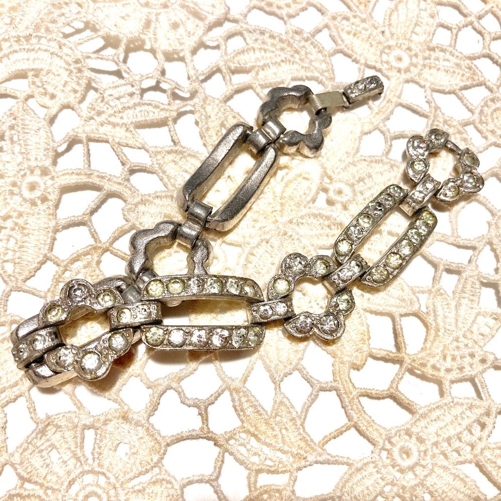 Vintage Rhinestone Bracelet w Clasp